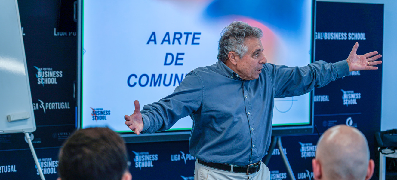 Iniciou o Curso Executivo de Gestor Desportivo no Futebol Profissional