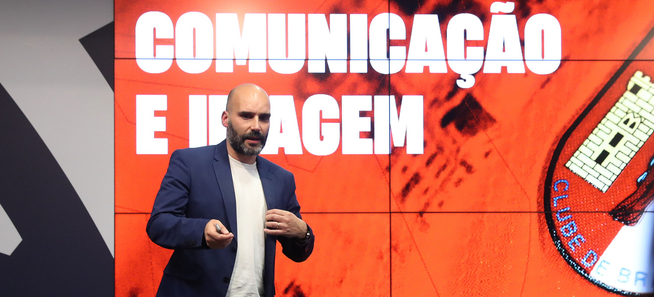 “Comunicar de forma eficaz resolve muitos problemas”