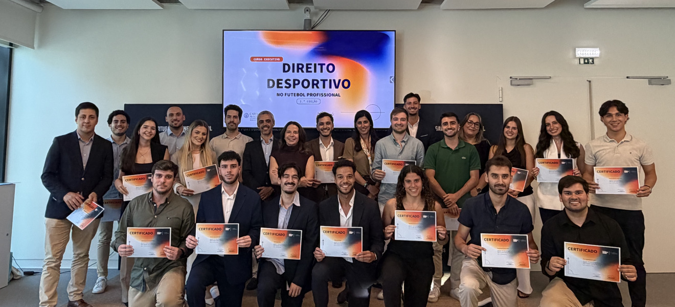 Alunos do Curso Executivo de Direito Desportivo no Futebol Profissional recebem certificados