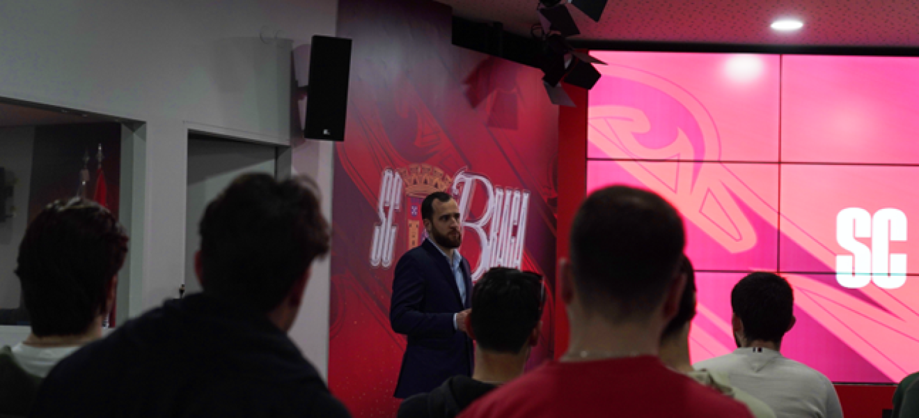 Alunos de Gestão no Futebol Profissional visitaram Estádio Municipal de Braga
