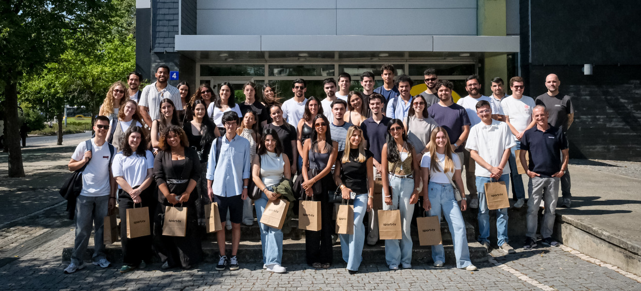 Visita às instalações da Sport TV encerra Pós-Graduação em Comunicação no Futebol Profissional