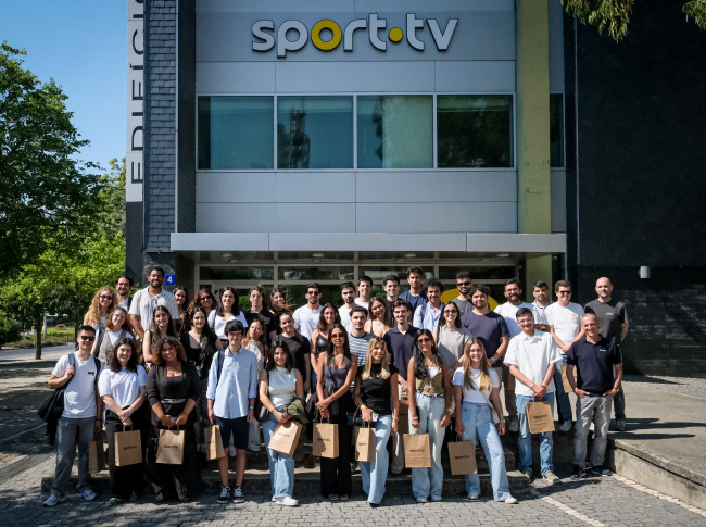 Visita às instalações da Sport TV encerra Pós-Graduação em Comunicação no Futebol Profissional