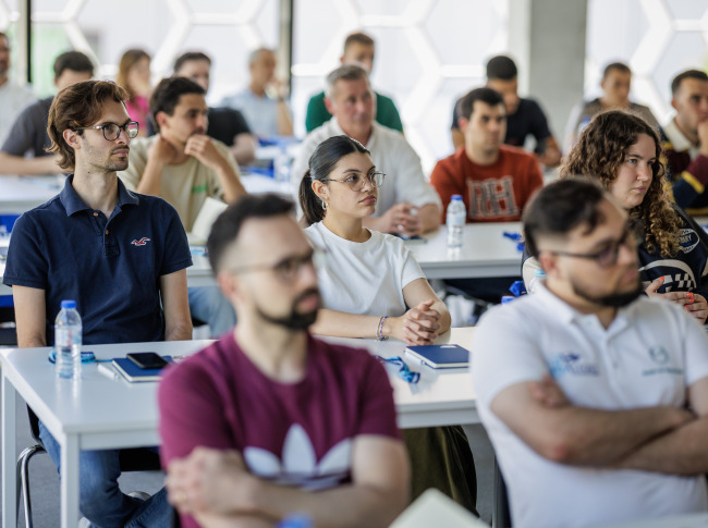 Estudantes da FADEUP aprofundam conhecimento sobre o Futebol Profissional