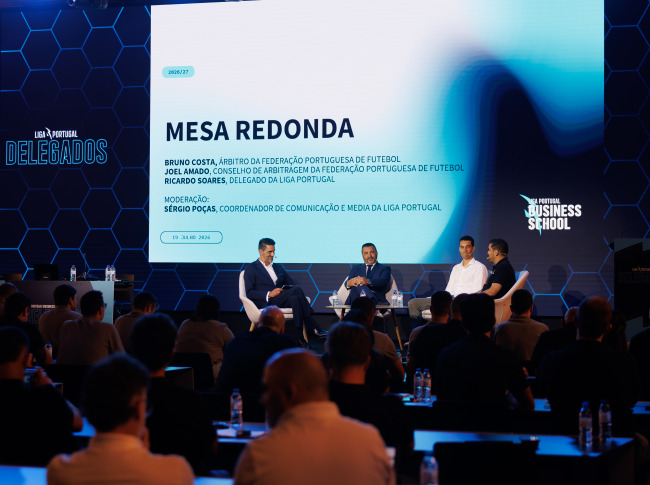 Mesa-redonda promoveu partilha de experiências com a arbitragem