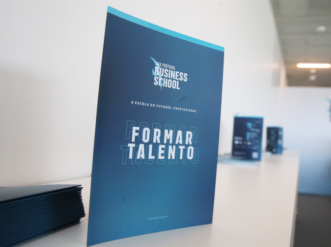 Cursos de Formação Regulamentar encerram com recorde de participantes