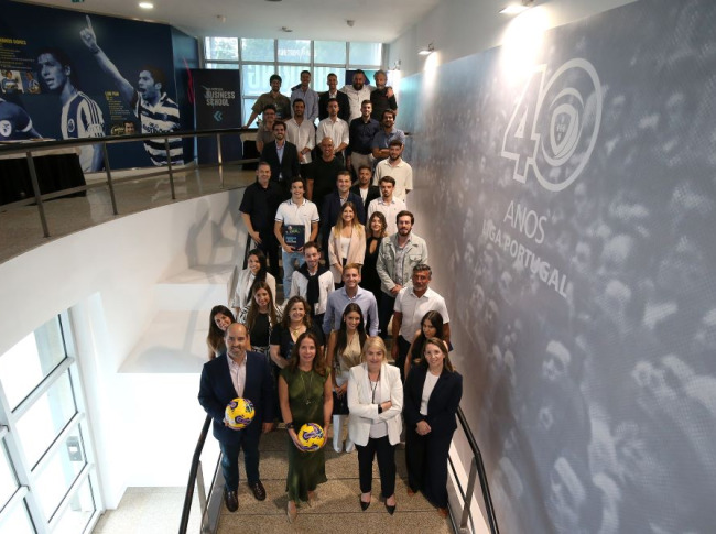 Alunos da Pós-Graduação em Organização e Gestão no Futebol Profissional receberam certificados