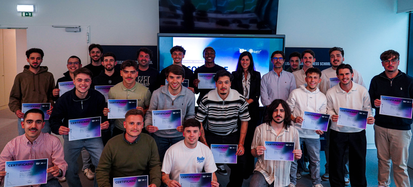 Alunos de Scouting e Análise de Jogo no Futebol Profissional recebem certificados