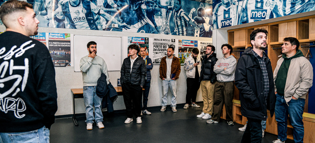 Curso de Scouting & Análise de Jogo visita o Estádio do Dragão