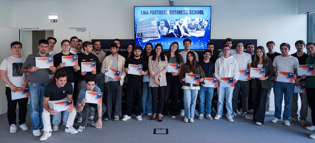 Certificados entregues aos alunos de Gestão da Católica Porto Business School